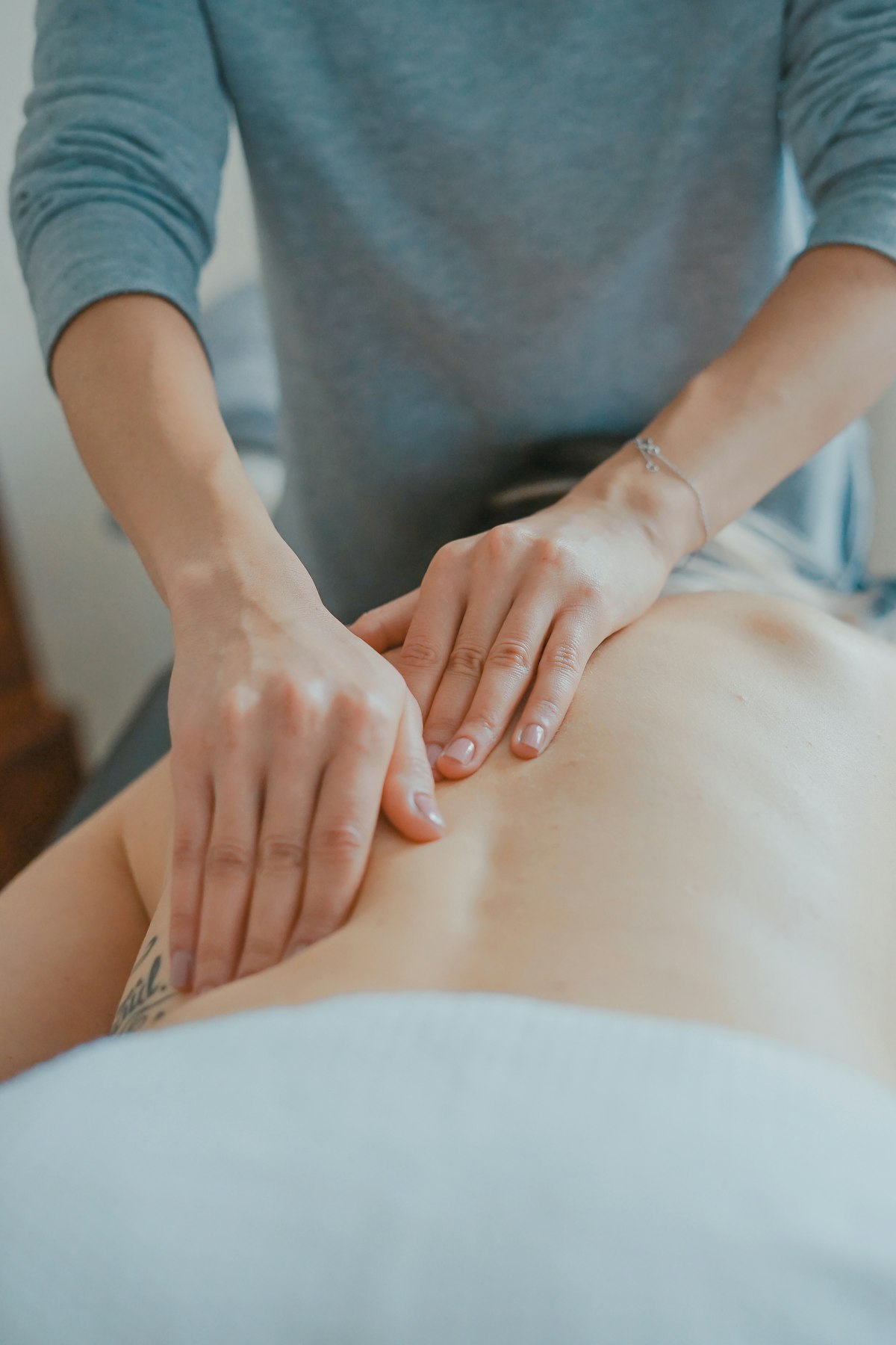 Full body massage experience in Rajkot spa